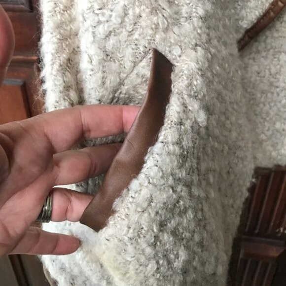 Romeo and Juliet Faux Fur Vest Sz L - Picture 5 of 7